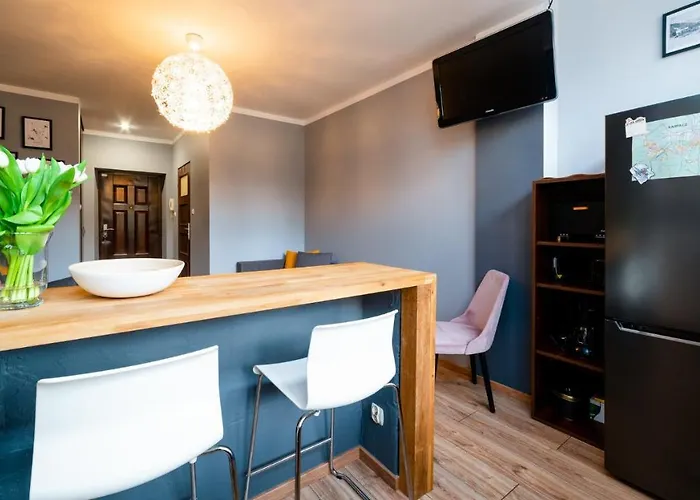 Everysky - Konstytucji 3 Maja 75 *